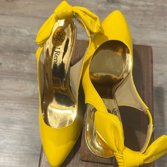 J.Renee Shoes - J.Renee Yellow Patent Pointed-Toe Slingback Pumps with Bow